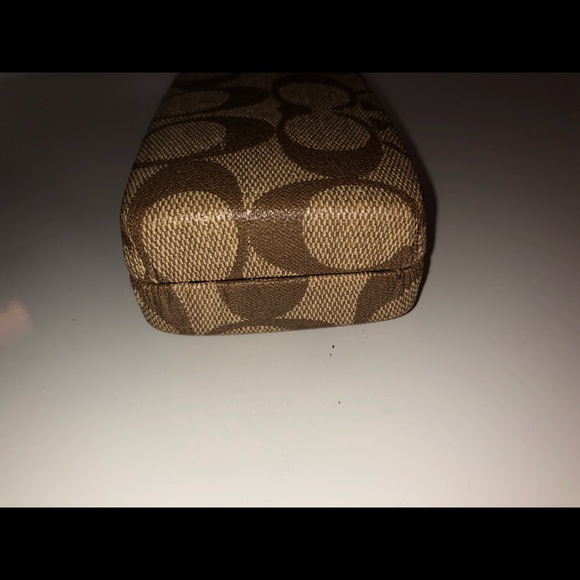 Coach tan signature sunglass case! - Picture 3 of 7